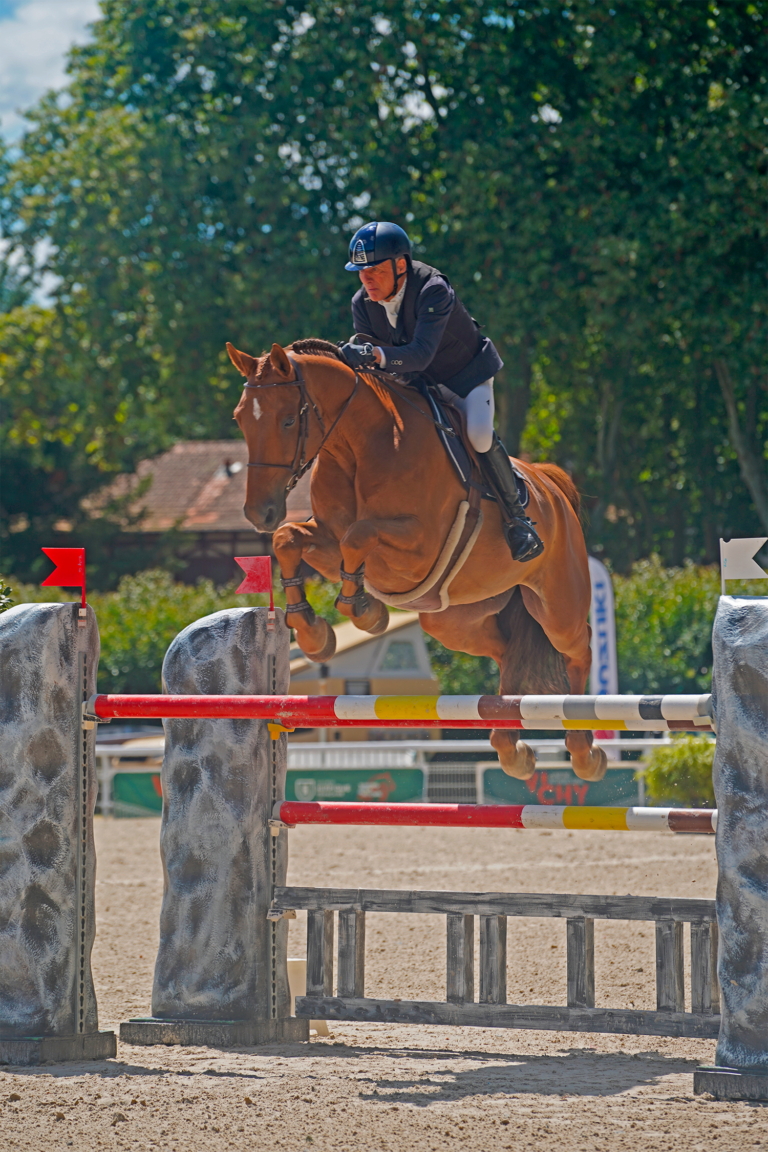 jumping vichy